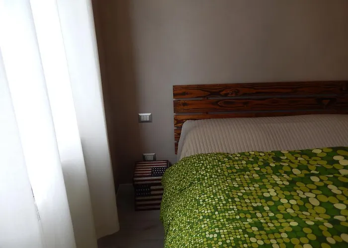 Happy Bed & Breakfast