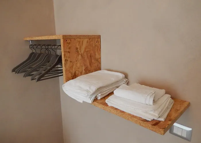 Happy Bed & Breakfast