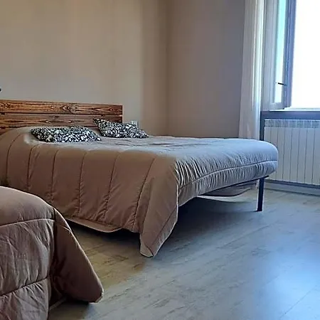 Happy Nocleg ze śniadaniem 3*